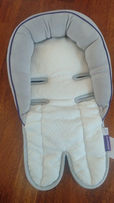 Zagłówek do fotelika cleva mama