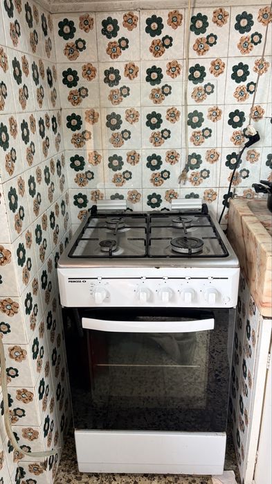 Armario de cozinha e fogao