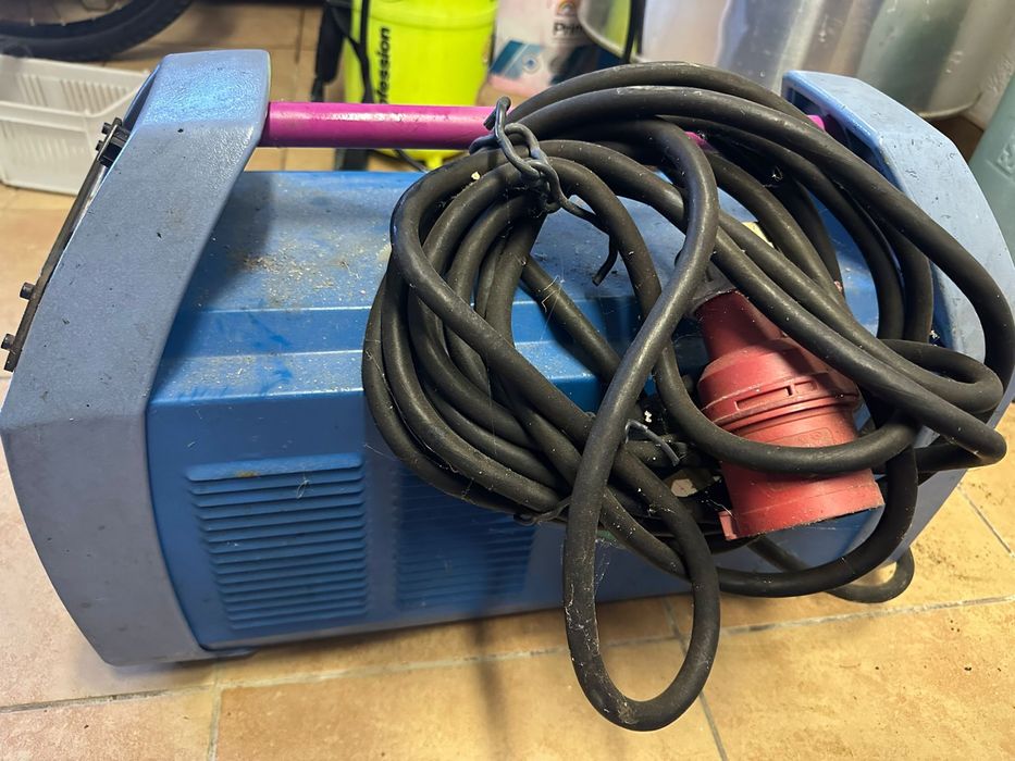 Spawarka ESS 300DS spawarka