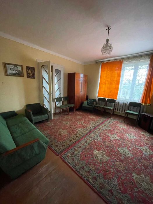 Продається будинок в м. Тячів