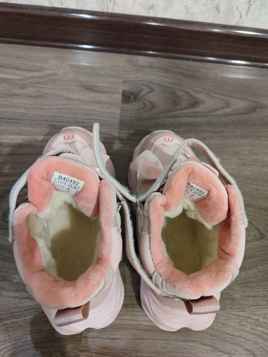 Кросівки зимові для дівчинки