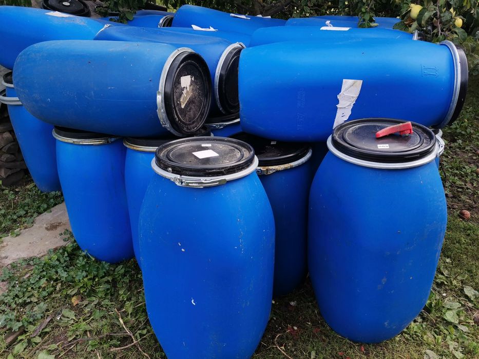 Beczki 120l na zboże lub wodę