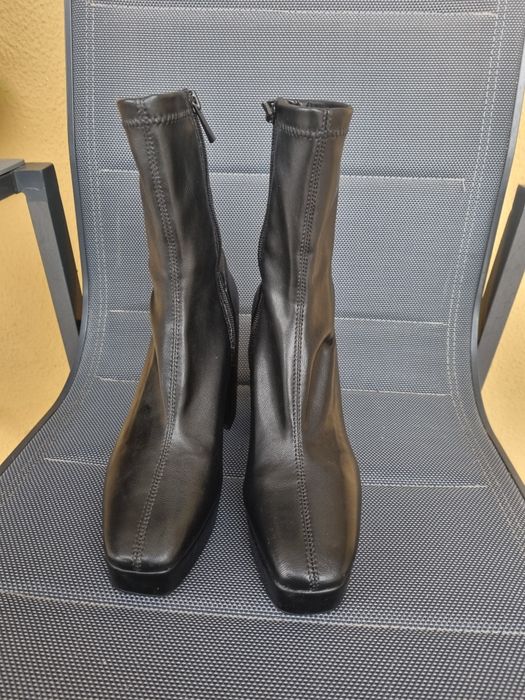Bota Stradivaruis Novas Nunca Usadas