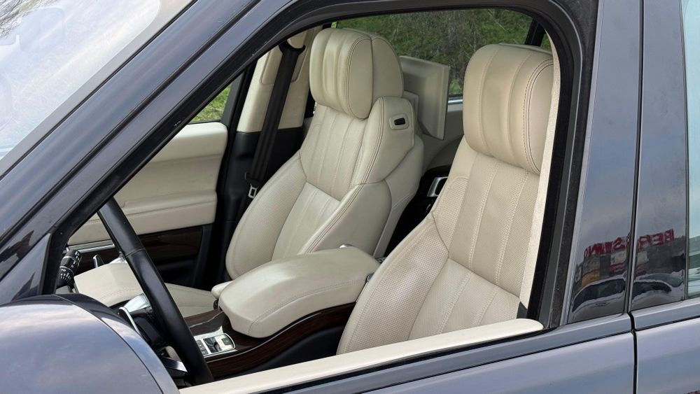 Range Rover Autobiography