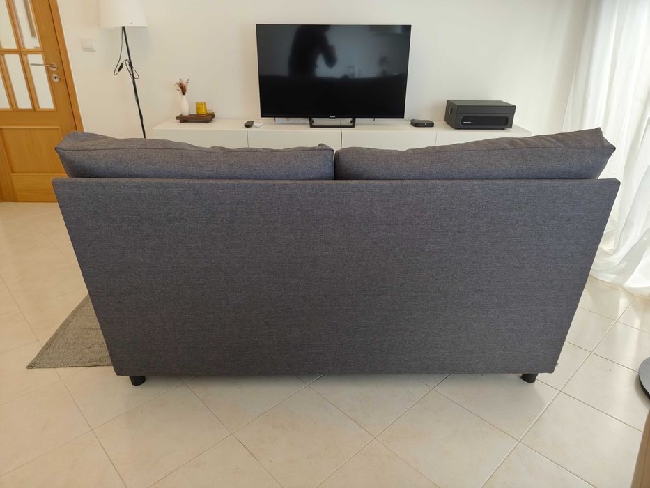 Sofá de 2 Lugares, em bom estado [Preço Negociável]