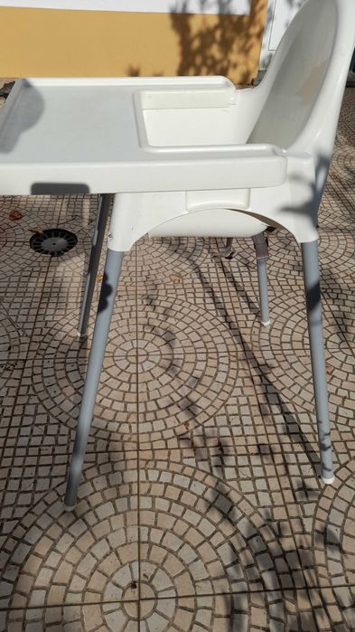 Cadeira de bebé para comer - bom estado a ótimo preço!