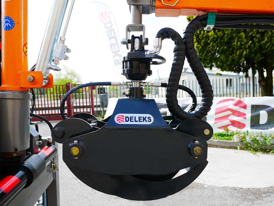 Grua Florestal p/ Trator + Pinça e Rotor - CRAB-3000 **ENVIO GRÁTIS**