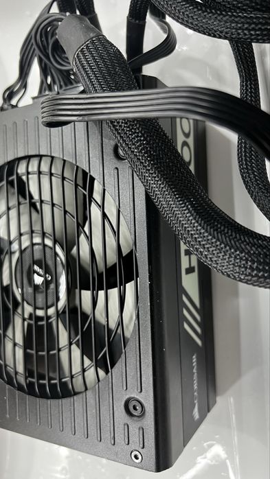fonte de alimentação Corsair HX1000 (80 Plus Platinum, Totalmente Modular)
