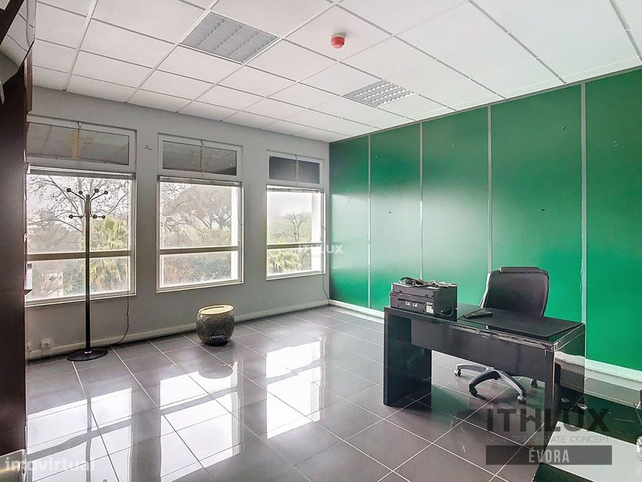 Gabinete / Escritório para Arrendamento – Elvas  Edifício Lena - Parqu
