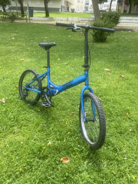 Bicicleta de abrir e fechar