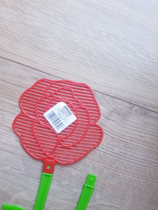 Nowa łapka packa na muchy marki Bros