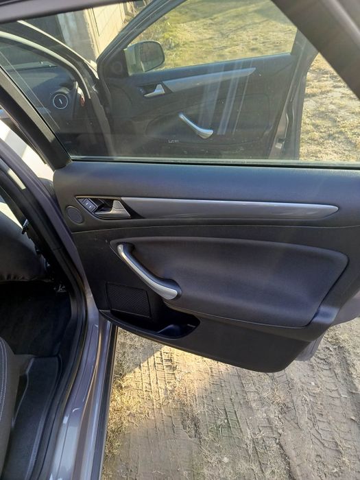 Ford MONDEO MK4 2011r. Polift