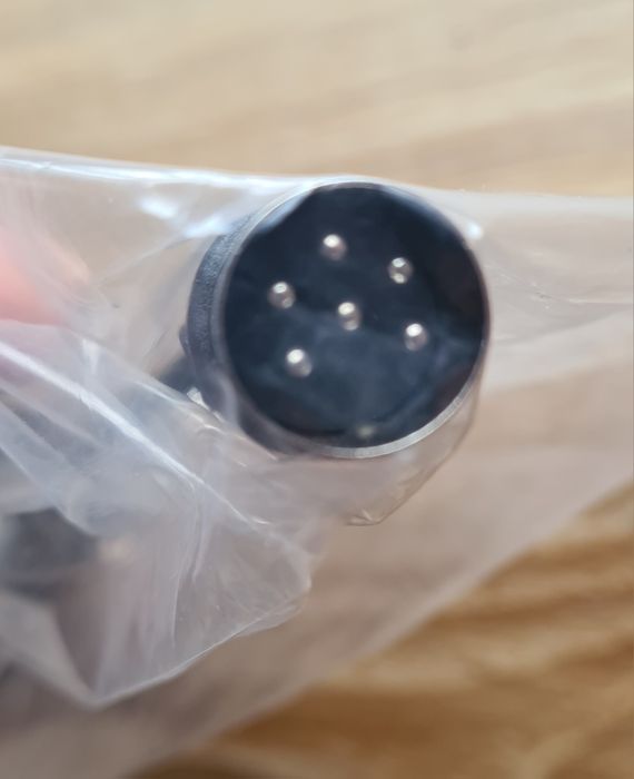Nowy Kabel DIN 6-pin