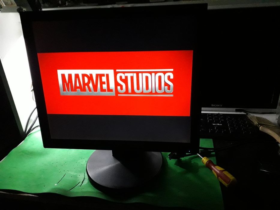 Monitor TFT Asus 17 polegadas