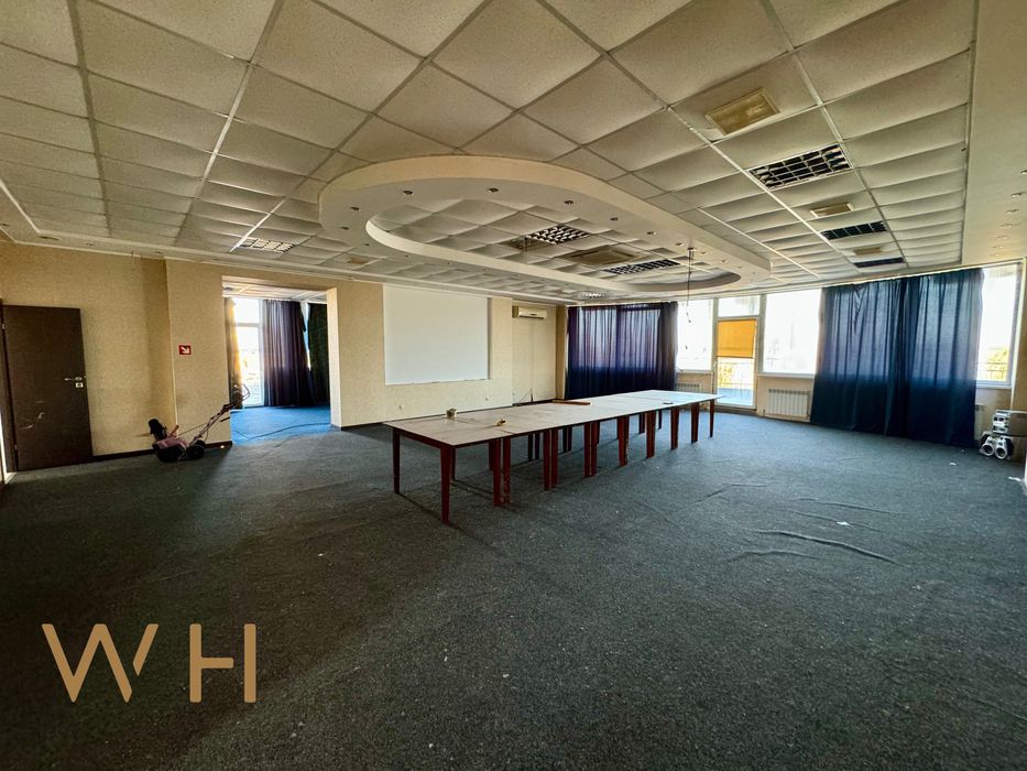 Продаж Готель 3070m², 53 сот, Озеро, Підгірці