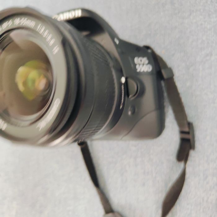 Aparat Canon EOS 550D