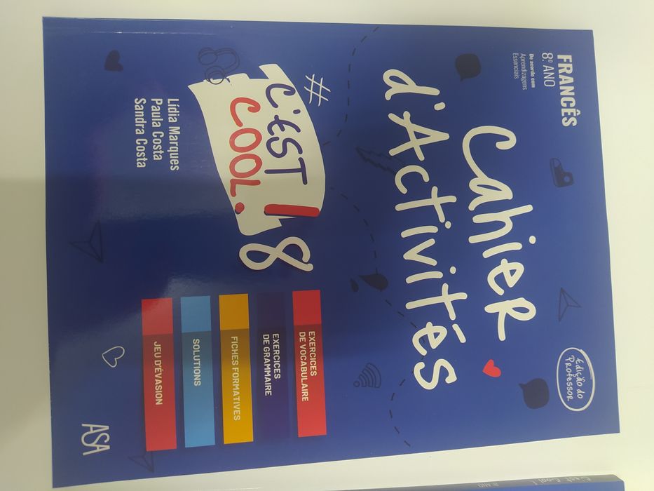 Manual e caderno de atividades C`est cool 8 novos