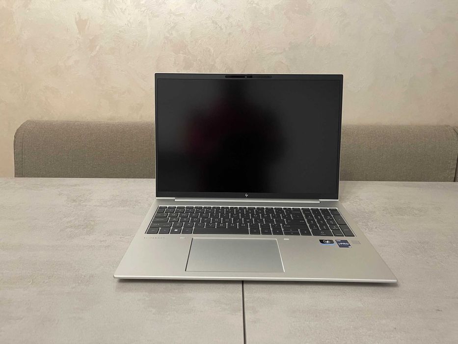 Ультрабук HP EliteBook 860 G9, 16" FHD+ IPS, i5-1245U, 16GB, 512GB SSD