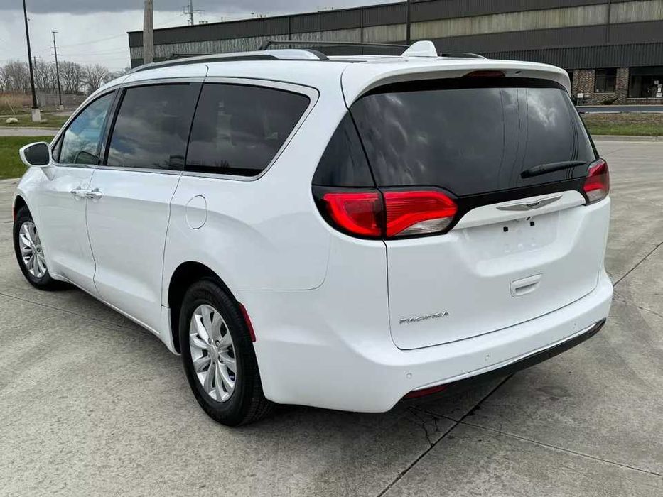 2019 Chrysler Pacifica Touring