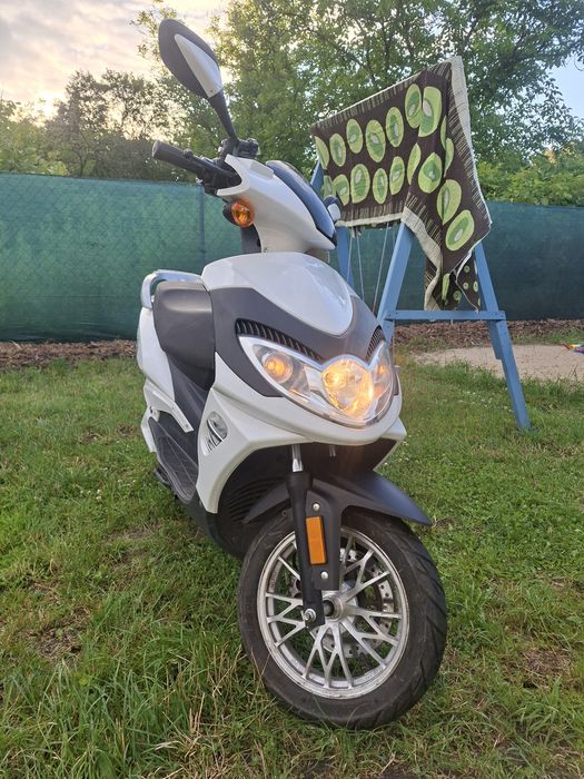 Skuter elektryczny EFUN z baterią 72v80Ah