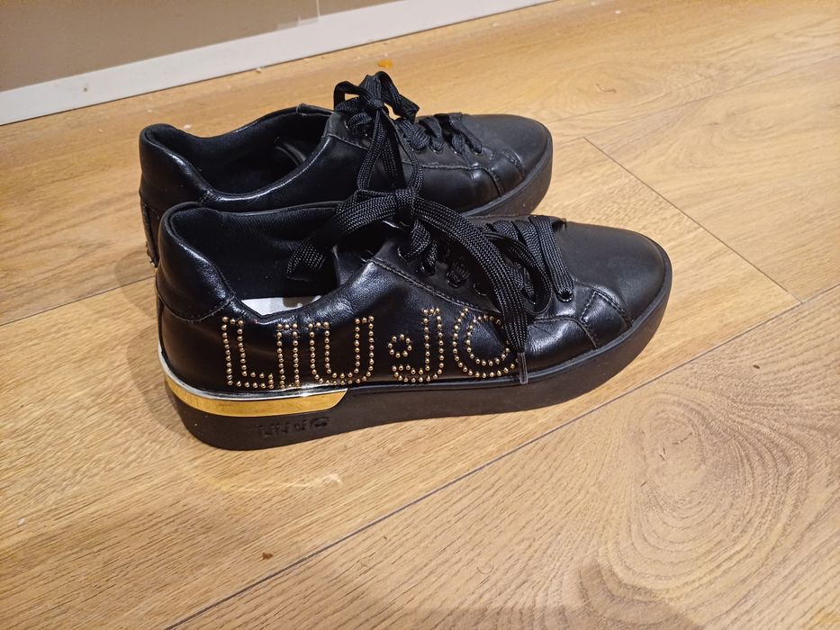 Tenis Liu Jo pretos semi novos