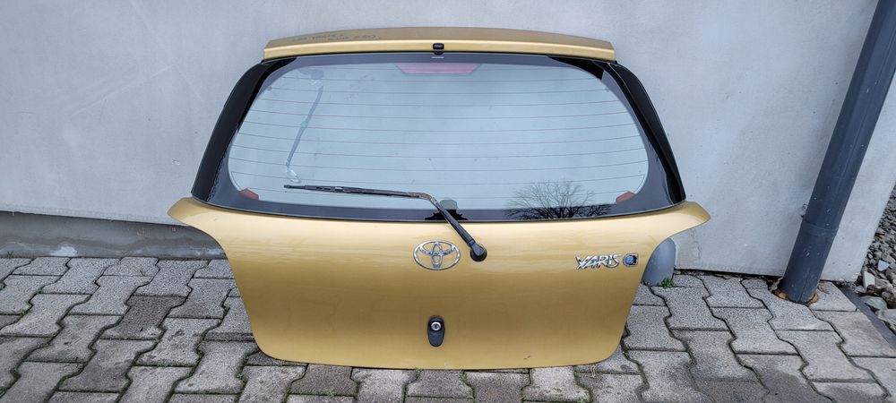 klapa bagażnika toyota yaris i japończyk wybór kolorów 580, 209, 1