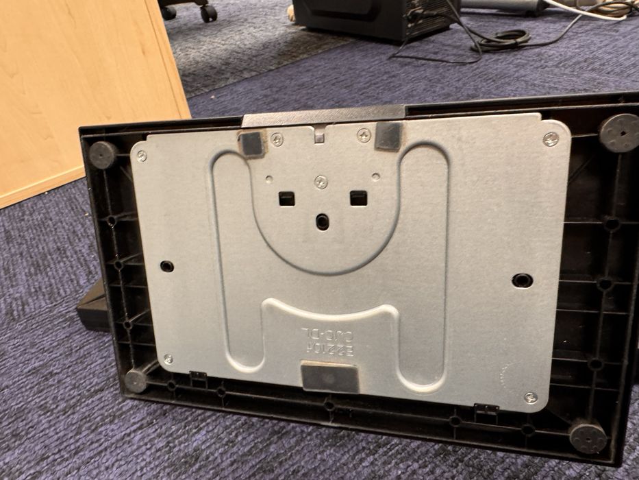 Monitory Dell stan jak na zdjeciach