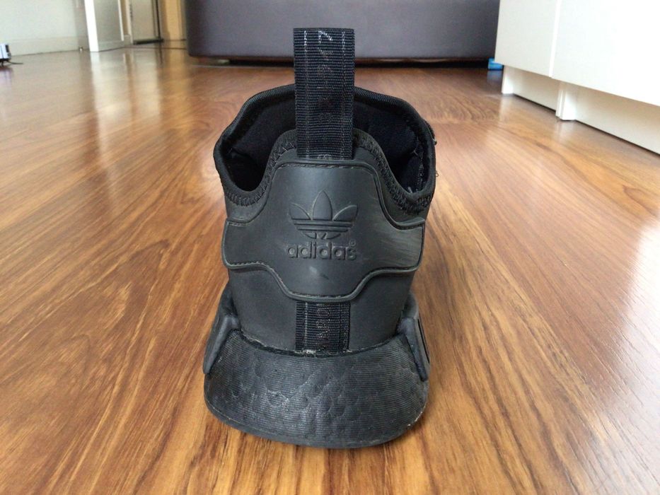 Adidas NMD_R1 (negro/negro)
