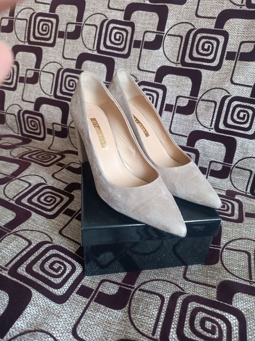 Стильні жіночі туфлі