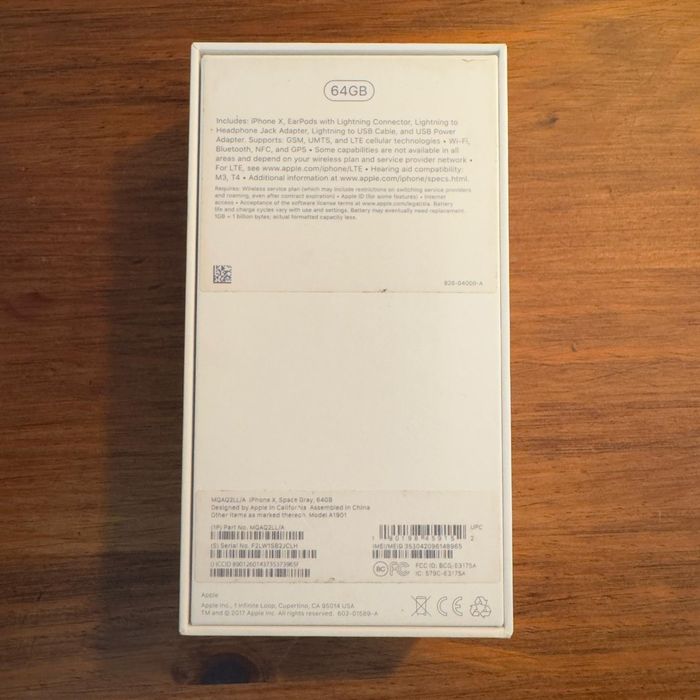 iPhone X black usado com caixa original e todos os elementos