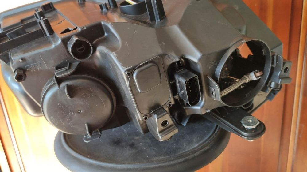 farol esquerdo bi-xenon Direcional w204 GLK