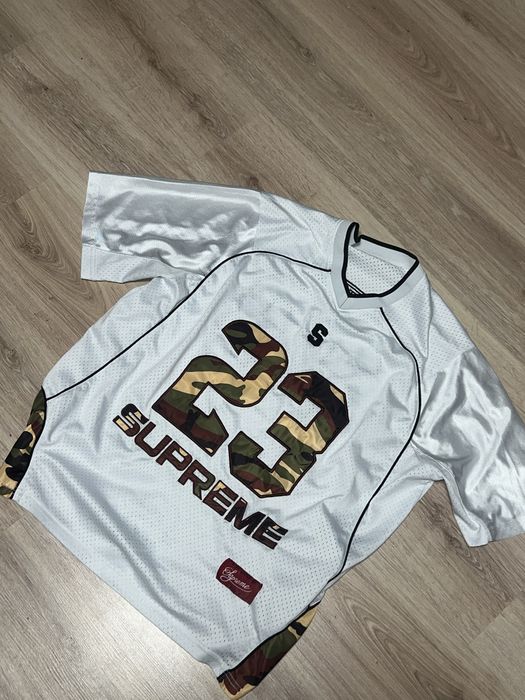 Футболка supreme