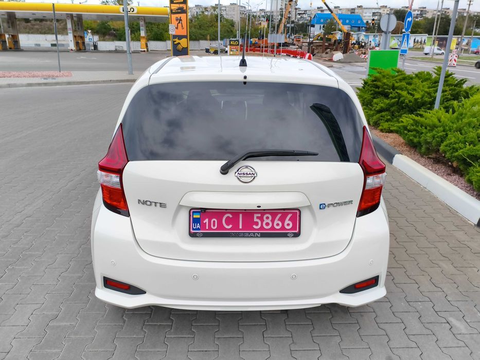 Продам Nissan Note 2020р. E-Power 3.5л.-100км