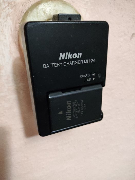 Продається фотоапарат Nikon D- 3100