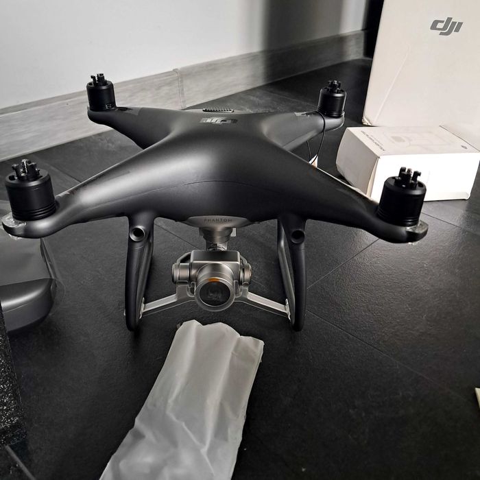 DJI phantom 4 pro