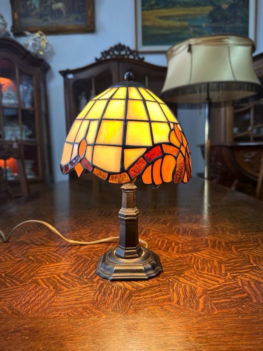 Настільна лампа в стилі Тіффані світильник вітраж 7616