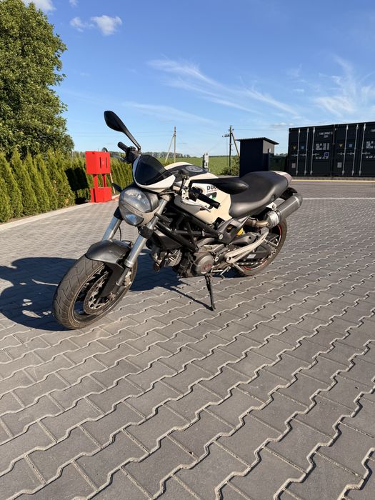 Ducati monster 696 2008