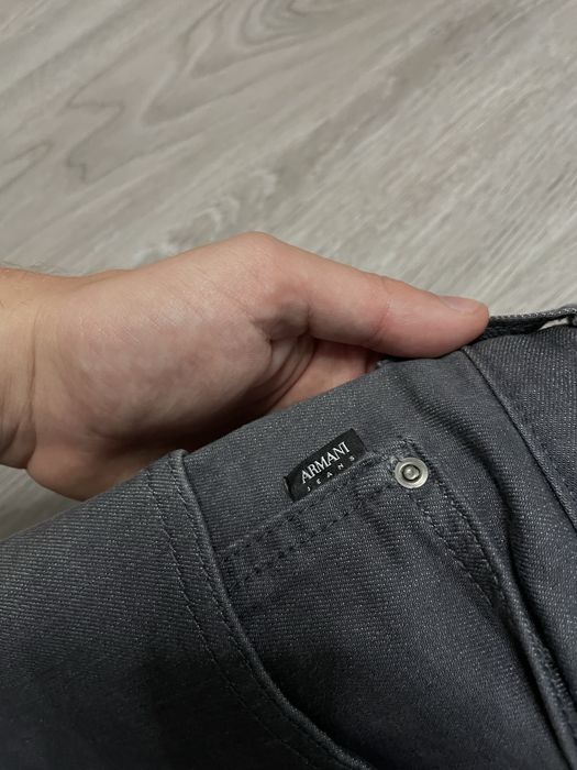 Джинси Armani
