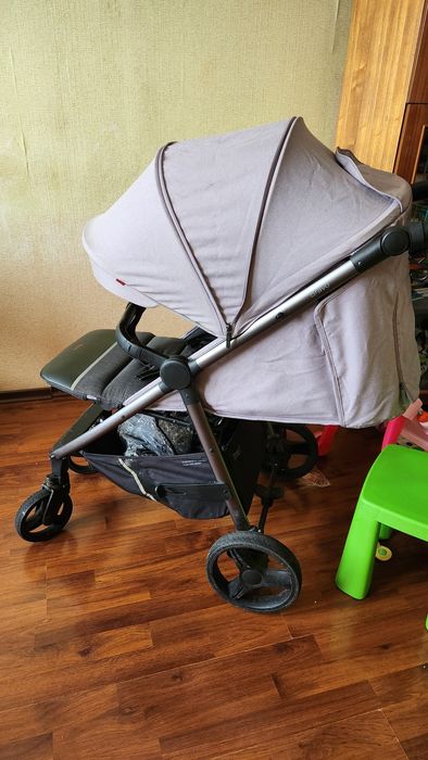 Візочок Carrello Bravo