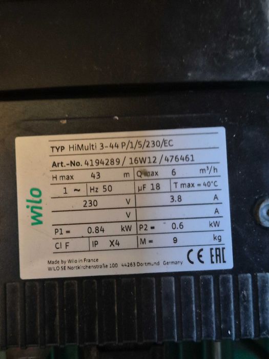pompa hydroforowa marki Wilo wraz ze zbiornikiem wyrównawczym