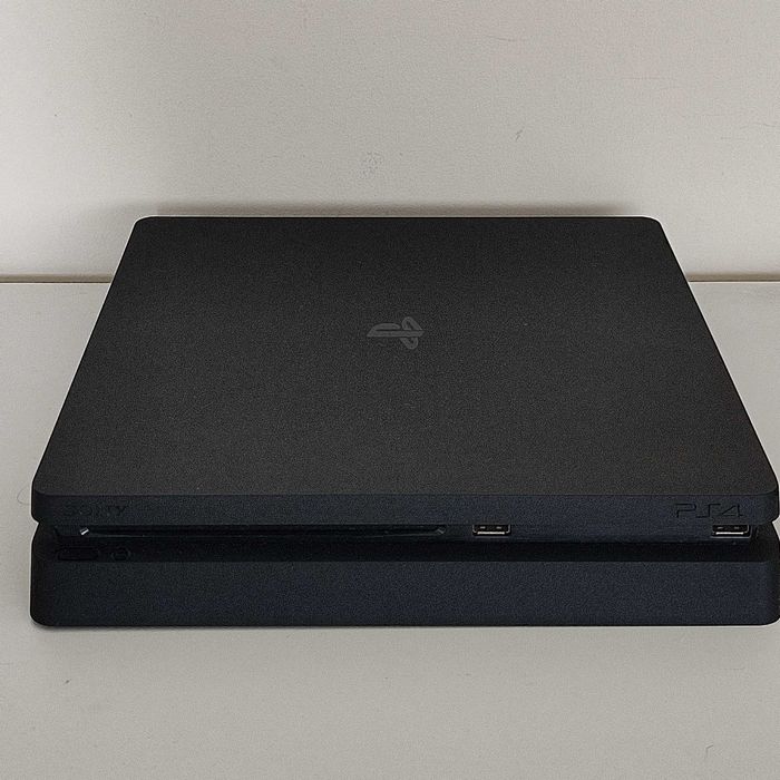 PlayStation 4 Slim