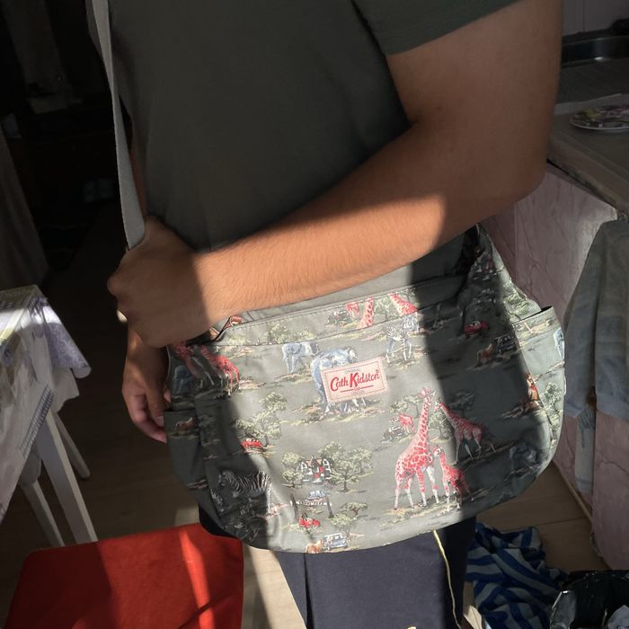 сумка через плече Cath Kidston y2k