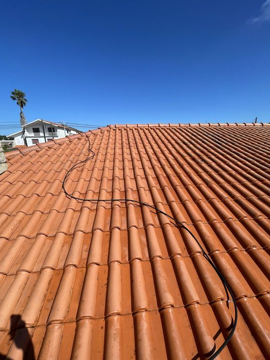 Pinturas, lavagem de telhados e handyman, serviços de pinturas e remodelaçoes.