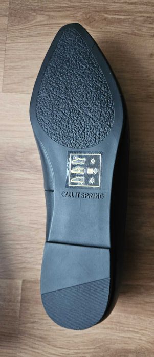 Call It Spring – Czarne loafersy na płaskiej podeszwie