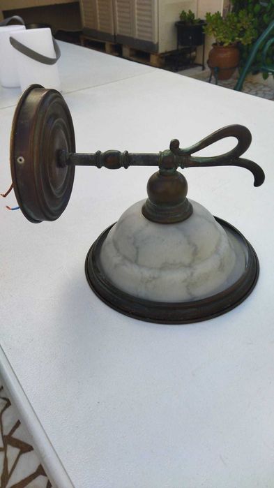 Candeeiro tipo aplique