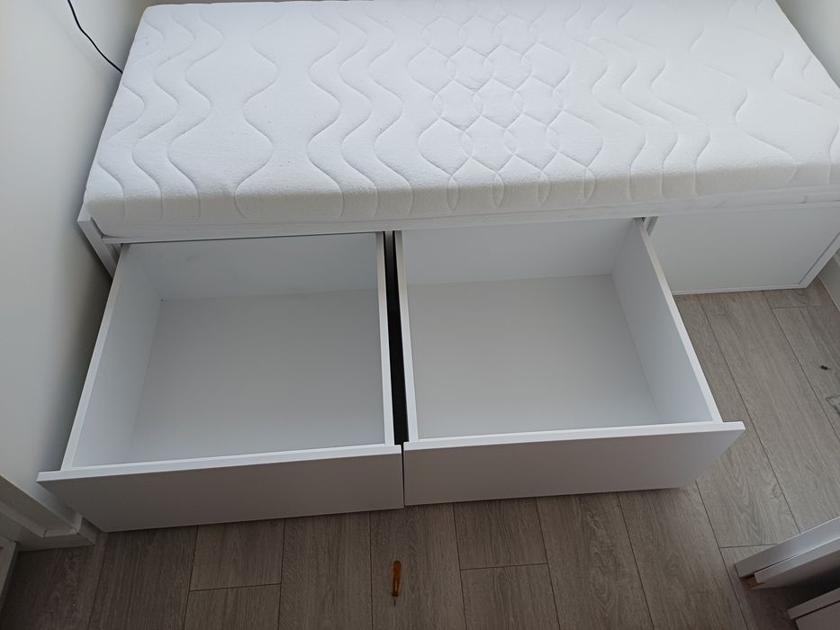 Łóżko białe 80x185 z szufladami i materacem +  LED, wysoka jakosc. Materac KOŁO 80x180