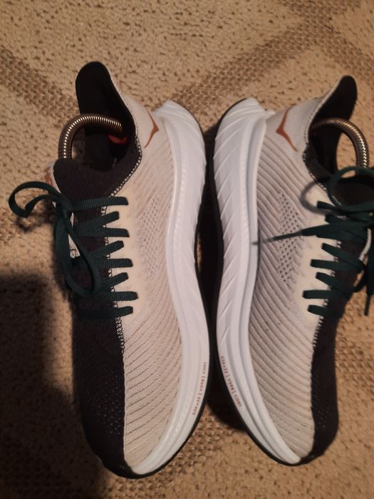 Hoka Carbon x3 42 p.