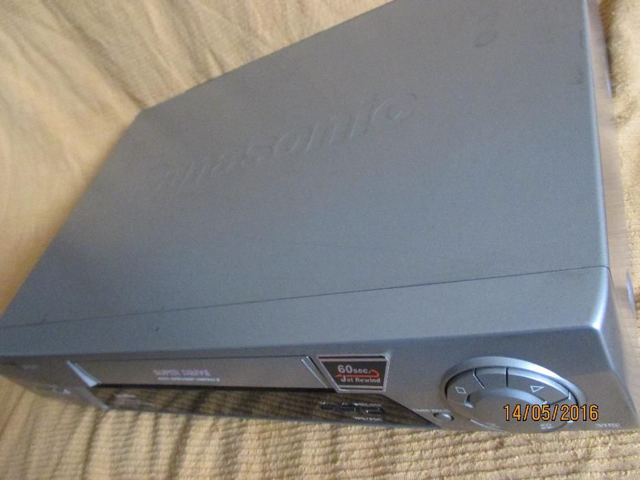 Video vhs Panasonic (para reparar ou peças)