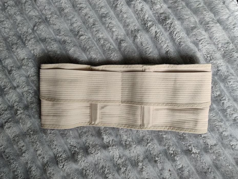 До та післяпологовий бандаж