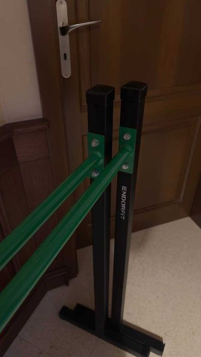 Poręcze stacjonarne treningowe